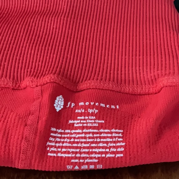 NEW FREE PEOPLE HAPPINESS RUNS LEGGINGS & TANK SET XS/S 108 RED - Picture 3 of 6